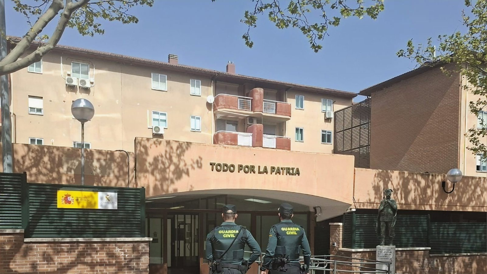 Un guardia civil fuera de servicio impide el robo de 900 euros en un cajero automático en Tres Cantos
