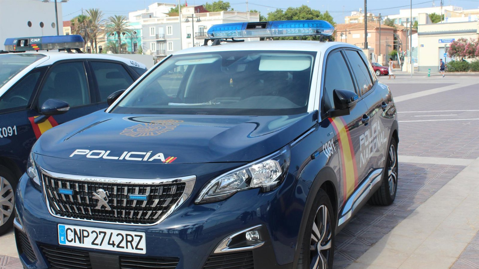 La Policía identifica a 91 ultras procedentes de Madrid con armas blancas y palos en la A-4 antes de la final de la Copa del Rey