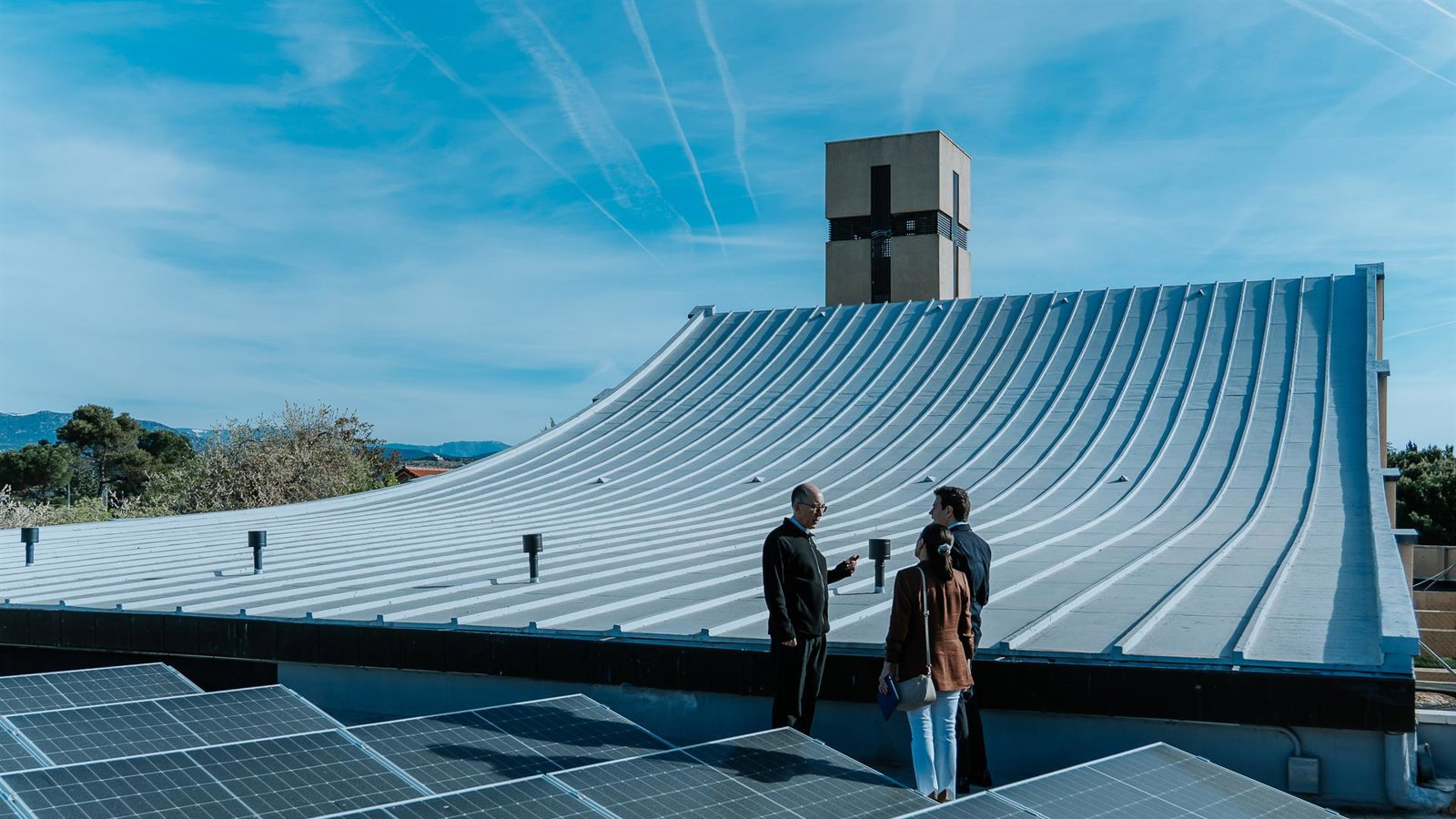 Las Rozas concluye la reparación de la cubierta de la Parroquia de San José de Las Matas tras convenio con el Ayuntamiento