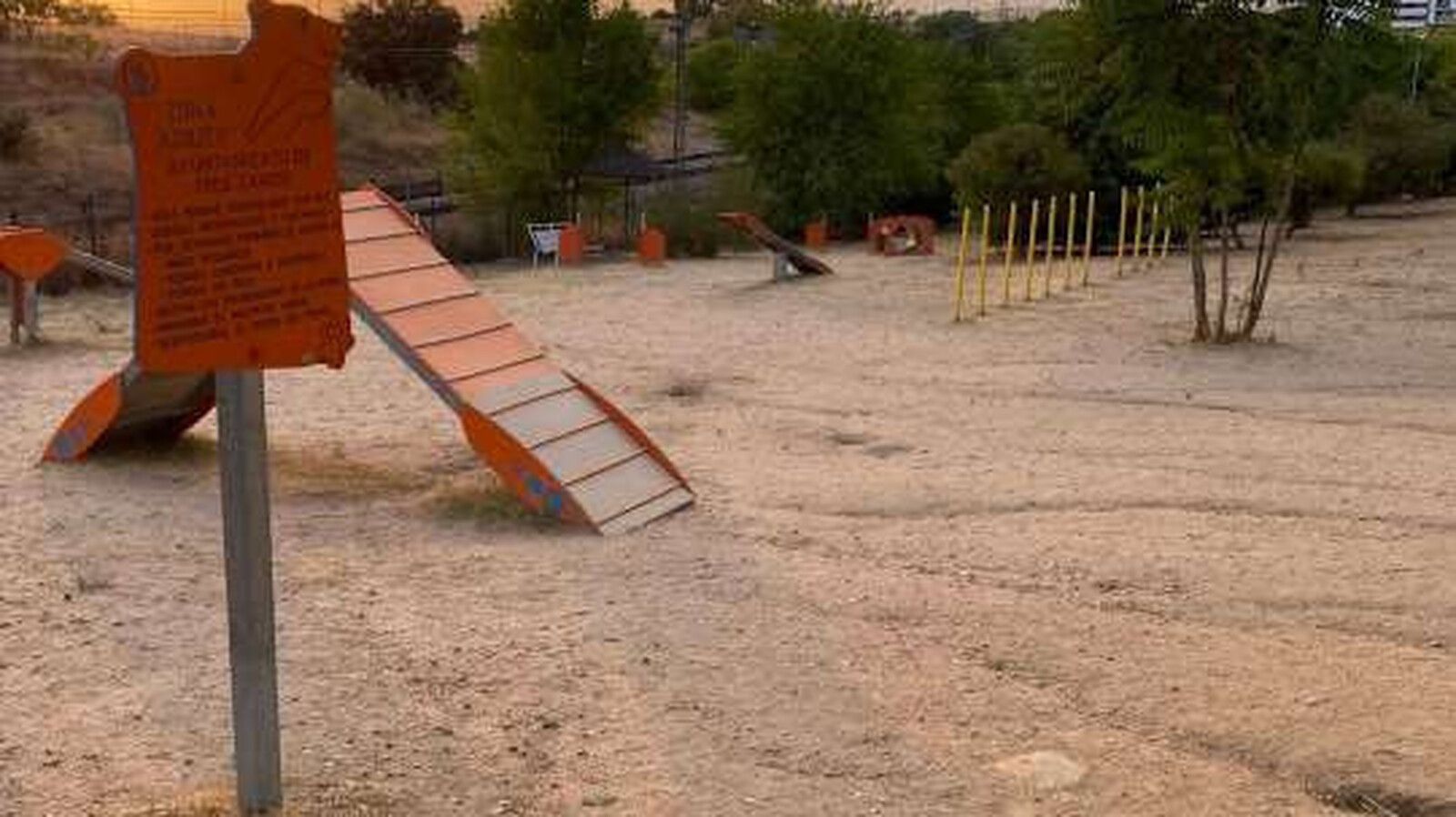 El PSOE de Tres Cantos pide mejoras en el área canina del parque Siete Leguas