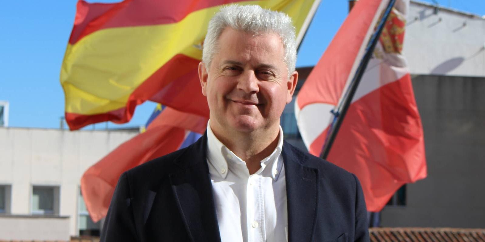 Narciso Romero: "Los vecinos y vecinas nos necesitan más que nunca y hay que darles una respuesta rápida y adecuada"