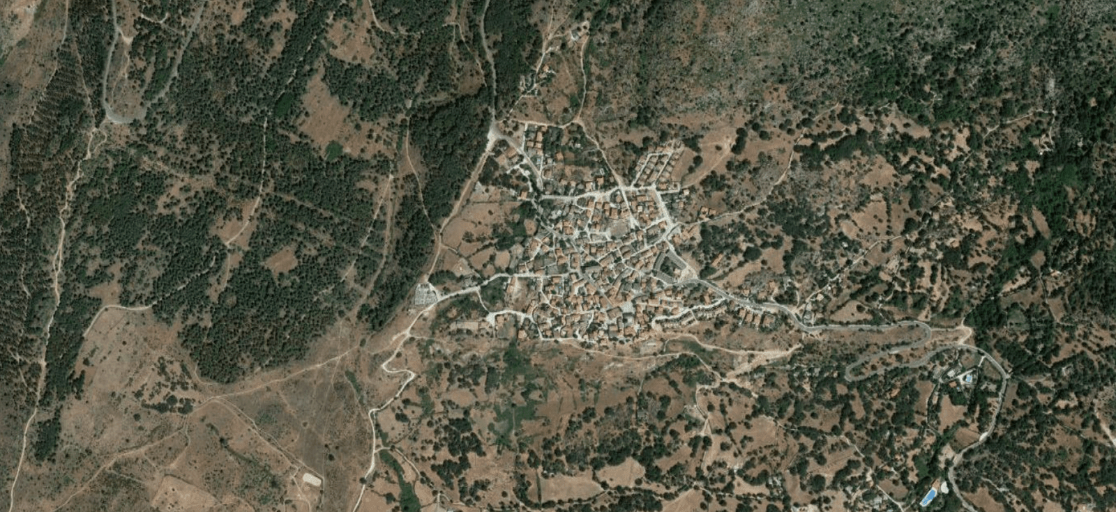 Herido grave un ciclista de 39 años al colisionar con una moto en la M-533 a la altura de Zarzalejo